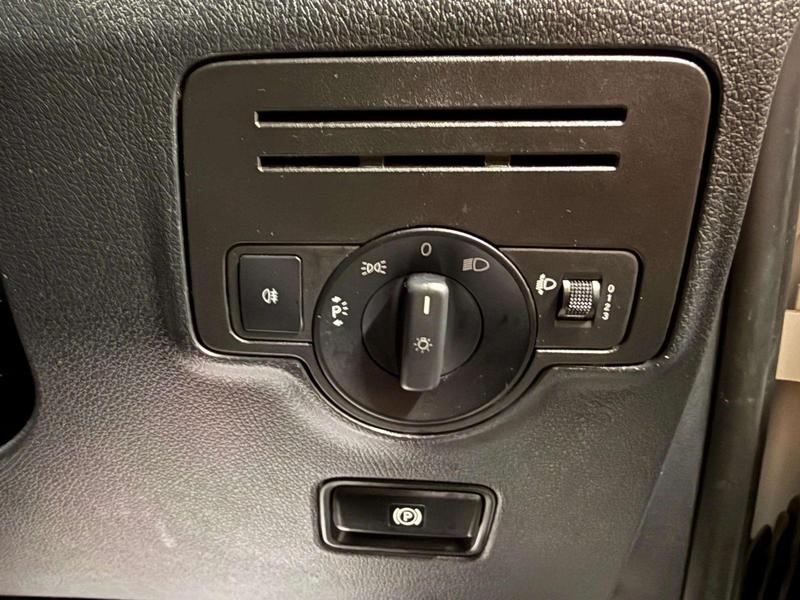 Mercedes-Benz Vito KT66XCD